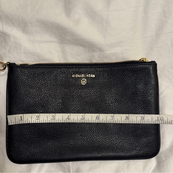NWT Michael Kors wristlet clutch - Picture 7 of 8